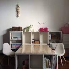 カラーボックスを複数使って こんなに広々使える勉強机が作れてしまいます 趣味のクラフトやアートスペースとしても応用できそうな アイデアですね インテリア 模様替え カラーボックス