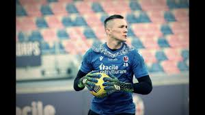 Artem dovbyk is a striker from ukraine playing for fc midtjylland in the denmark superliga (1). Lukasz Skorupski 2020 21 Saves Bologna Youtube
