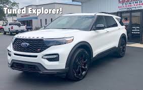 The 2020 ford gt supercar made its official debut thursday at the chicago auto show. Tuned This 2020 Ford Explorer St Is Packing 513 Hp From 3 0 Liters Of Twin Turbo Power News The Fast Lane Car