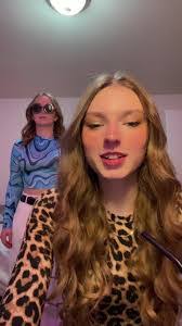 Samantha Garlock's Instagram, Twitter & Facebook