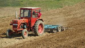 Plata avansului apia 2019 va începe din data de 16 octombrie, guvernul stabilind cuantumurile per hectar pentru prima tranșă ce va fi achitată fermierilor. Vin Subventiile Pentru Fermierii Care Folosesc Motorina In Agricultura DeÈ™teptarea Ziarul BacÄƒului