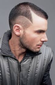 O corte fade masculino se tornou um dos estilos mais procurados por homens nos últimos anos. 10 Cool Mid Fade Haircuts For Men In 2021 The Trend Spotter