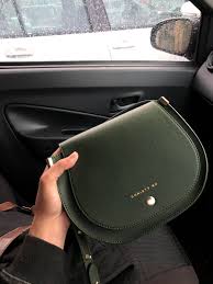 Place your order now for women's footwear and bags with savings of up to 90% on your total spend. Savepalestine En Twitter Selling This Yuna X Christy Ng Bag In Forest Green For Rm150 Bought At Rm189 Causeeeeee I Want To Buy A Different Colour I Have Green Purse Green