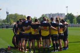 Dans l'hérault, les champions de france ont acquis samedi un succès bonifié précieux, grâce au dernier. Rugby Champions Cup La Rochelle La Coupe D Europe Se Teintera T Elle De Jaune Et Noir Aunis Tv L Actualite Du Pays D Aunis En Charente Maritime L Info A La Rochelle Rochefort Marans