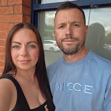 Hello, here now, and really want to get some snacks and drinks for the  room, but not sure the best place to go. Hoping to find somewhere very  close to the hotel,