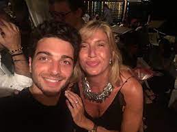 Un ospite speciale per myrta merlino: Myrta Merlino On Twitter La Star Abruzzese Internazionale Che Piace A Julio Iglesias Gianlucaginoble Ilvolo