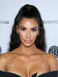 We did not find results for: Kim Kardashian West Debuts Blunt Bob Haircut Allure