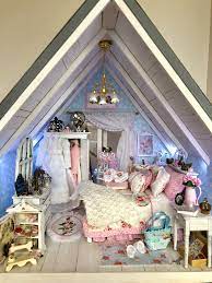 Dollhouse Miniature Shabby Chic Beach House Bedroom Victoriandollhouse Dollhouse Miniature Shabby Chic Beach Doll House Crafts Shabby Chic Beach My Doll House