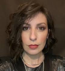 Tracey Searcy's Instagram, Twitter & Facebook