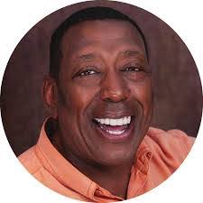 Sandy Desmond's Instagram, Twitter & Facebook