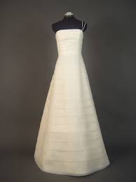 Brautkleider mit reicher stickerei leihen in neunkirchen: Belleflower De Ø§Ù„Ù…Ù†Ø´ÙˆØ±Ø§Øª ÙÙŠØ³Ø¨ÙˆÙƒ