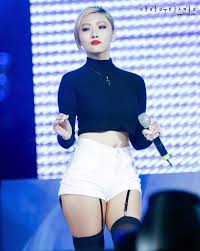 Hwasa Beauty 02 6410 1505376792 Hwasa Mamamoo Mamamoo Kpop
