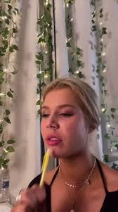 Lauren Tew's Instagram, Twitter & Facebook