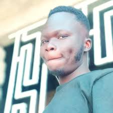 Watch as the exciting music producer, Mburabia, takes up the kologo  instrument.