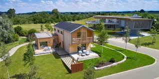 Fertigteilhäuser preise schlüsselfertig in der ausbaustufe schlüsselfertig bekommen sie, bis auf ihre persönliche einrichtung, ein weitestgehend einzugsbereites haus. Baufritz Wohngesunde Holzhauser Und Individuelle Architektur Bau Welt De