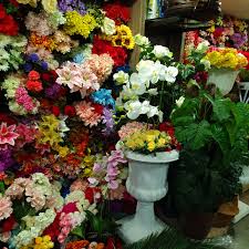 This artificial flower plant is available in variety of range and patterns. Buy Artificial Flowers From Fourwalls Andheri Lbb Mumbai