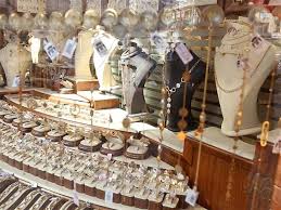 وقت الشراء أسعار الذهب تواصل التراجع وتهبط 15 جنيه ا بأسبو مصراوى