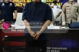 Cara membuat obat bius hirup dari obat tetes mata. Polisi Tangkap Penipu Yang Bius Teman Kencan Usai Berhubungan Intim Di Tamansari Halaman All Kompas Com