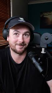 Can we fix the pushes and the hooks? Turns out set up, a pre shot routine  and being target focused help? . . . #golfswing #golflesson #golfswingtips