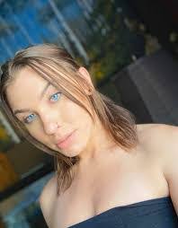 Sky Lynn's Instagram, Twitter & Facebook