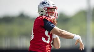 Latest on new england patriots quarterback mac jones including news, stats, videos, highlights and more on espn. 2021 Patriots Training Camp Mac Jones Shows Quick Feet In 11 On 11s Rsn