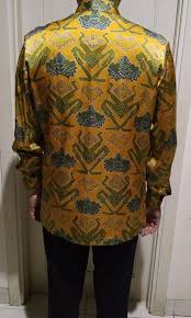 Kain batik halus semi sutra bh31 motif daun warna kuning per 0,5 meter. Kemeja Batik Tulis Sutera 5 Hbdcarousell Fesyen Pria Pakaian Atasan Di Carousell