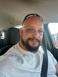 Anyone wanna play eternal realm