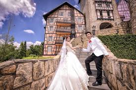 Prawedding mogent house / the prewedding photoshoo. De Moment Bridal Wedding Dresses Dresses Wedding
