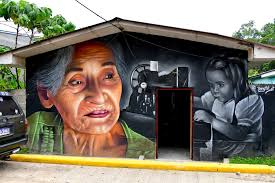 La calma llega por la tarde a la isla de Utila y el sol va cayendo  lentamente. Allí es donde se comienza a sentir una suave brisa marina que  uno quisiera que