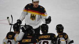 You can watch at home on your pc or on your phone or tablet if you go out. Die Eishockey Wm Mit Deutschland Live Im Tv Und Im Livestream Eurosport