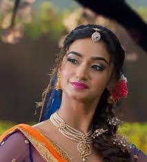 Alisha Mayor's Instagram, Twitter & Facebook