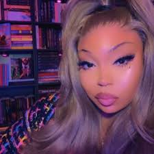 Amber Wesley (@Amber_Wesley)