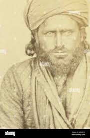 The people of India : a series of photographic illustrations, with  descriptive letterpress, of the races and tribes of Hindustan .