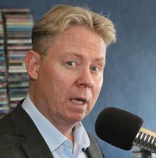 VRBO hosts, does VRBO have scheduled messages?