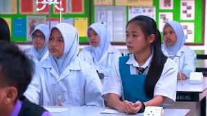 Video ini menerangkan tentang proses peneutralan asid alkali , prosedur kaedah pentitratan dan bagaimana membina persamaan kimia bagi peneutralan serta tur. E Guru Sains Tingkatan 2 Tindak Balas Asid Dan Alkali Air Dan Larutan Youtube
