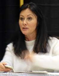 Shannen maria doherty is most famous for her bitchy role in the original beverly hills 90210. Shannen Doherty Wikipedia