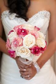 Best site to plan a modern indian wedding, wedmegood covers real. Indian Wedding Flowers Sparkling And Sweet
