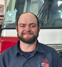 Jason Parsley's Instagram, Twitter & Facebook