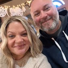 This queue is WILD! 🧡🧡🧡🧡🧡🧡🧡🧡🧡🧡🧡🧡