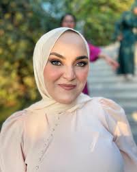 Gorgeous @rwantaha___ 💚 Dress by @shroukk_33 💚 #makeup #makeupideas  #makeuptransformation #makeuptutorial #makeupbyme #makeupartist  #makeupartistsworldwide #makeupaddict #blogger #simple #ميكب_ناعم #ميكب  #ميك_اب_ارتست #ميكب_ارتيست #ميك_اب #بلوجر