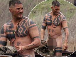 Watch Tom Hardy strip completely NAKED while shooting a scene from his new  film - Daily Record