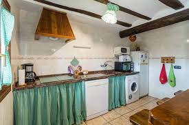 ¿buscas una casa rural en venta en monterde de albarracin?. Casa Rural Tradicional Restaurada En Albarracin