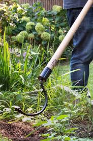 Long Handled Garden Weeding Tool By Cobrahead In 2020 Garden Tools Weeding Tools Garden Weeding Tools