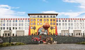 See the park's dolphins, sea lions and birds in daily performances for park guests. Heide Park Abenteuerhotel Soltau Updated 2021 Prices