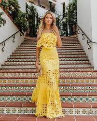 White Pumps For Every Type Of Look Fashionactivation Yellow Dress Summer Yellow Dress Casual Yellow Dress Outfit