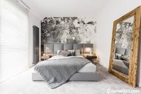 38 dekorasi kamar tidur utama terbaik 2019 raja minimalis sumber : 13 Desain Kamar Tidur Sempit Abu Abu Terlihat Minimalis Namun Elegan Rumah123 Com