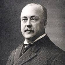 Craning to see the top of this 1914 Seattle tower? Beware 'stretchitis'!