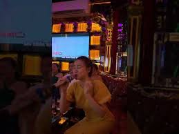 Aufrufe 195 tsd.vor 6 monate. Vy Oanh Hat Karaoke Live Ä'á»ƒ Cho Em Khoc Hay Rá»¥ng Tim 18 3 2019 Youtube