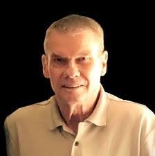 Lori Malloy's Instagram, Twitter & Facebook