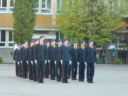 Liceul de tehnologic max ausnit este un proiect privat de care am aflat in vara acestui an. Admitere Liceu 2014 ConcurenÈÄ IncredibilÄ La Colegiul Militar Mihai Viteazul Din Alba Iulia Ultima Medie De Intrare La Fete 9 77 Ziarul Unirea